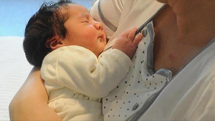 الرضاعة الطبيعية … 7 أطعمة و 5 أعشاب لزيادة إدرار الحليب . 4 أهمية الرضاعة الطبيعية